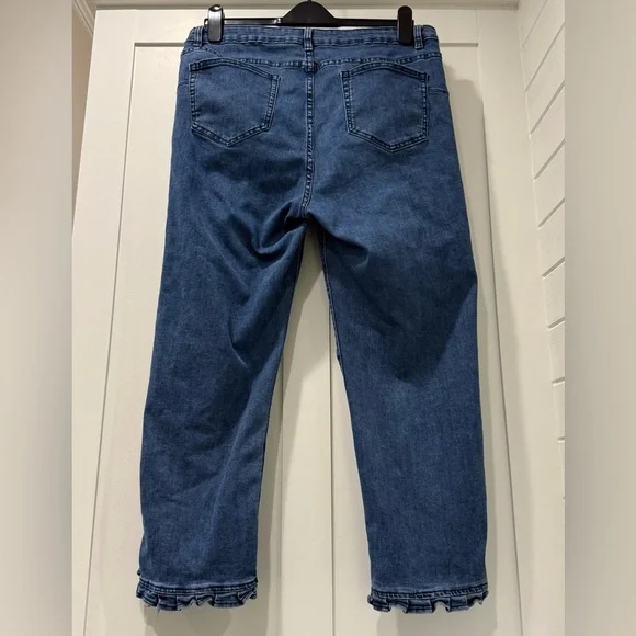 Soft Surroundings Women’s Arabella Crop Ruffle Hem Rhinestone Jeans - Picture 2 of 7